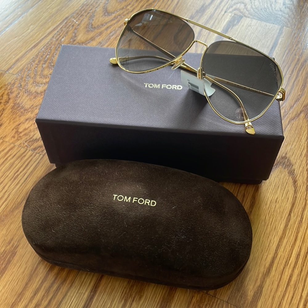 NEW WITH TAGS Tom Ford Sunglasses Clark Aviator Style